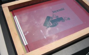 A-Z T-shirt Screen Printing Tutorial At Home In 7 Easy Steps