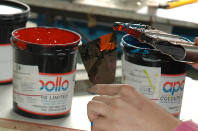 Solving 4 Common Problems with Your Screen Printing Emulsion